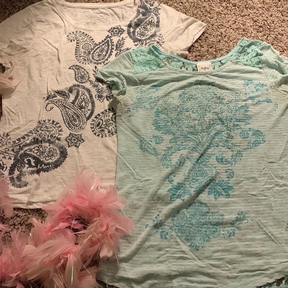 Women’s tops